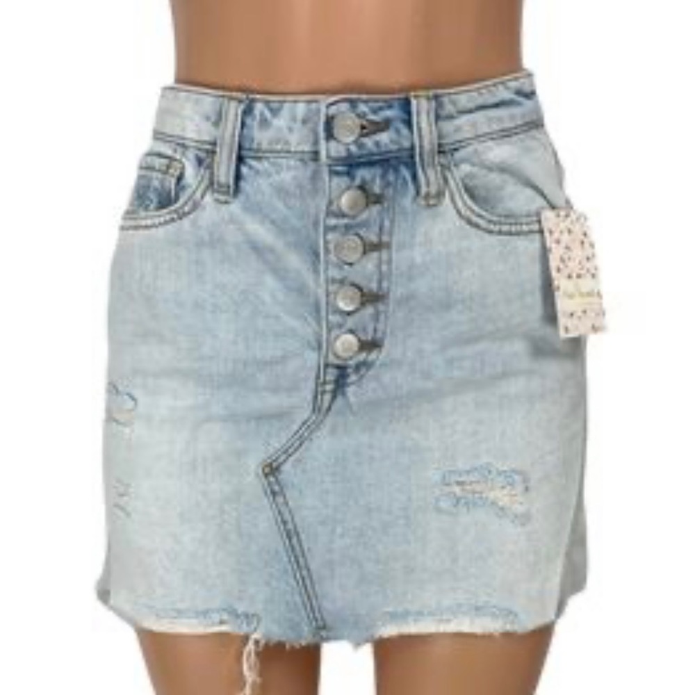 NWT, We the Free People Women's Mini Skirt Distressed Size 27